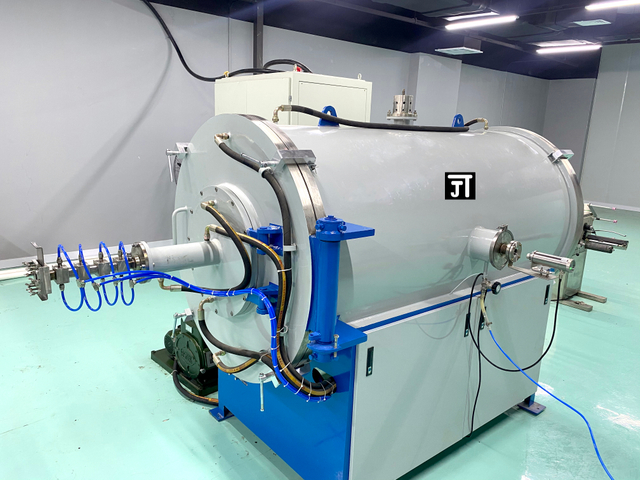 炭素繊維黒鉛化炉